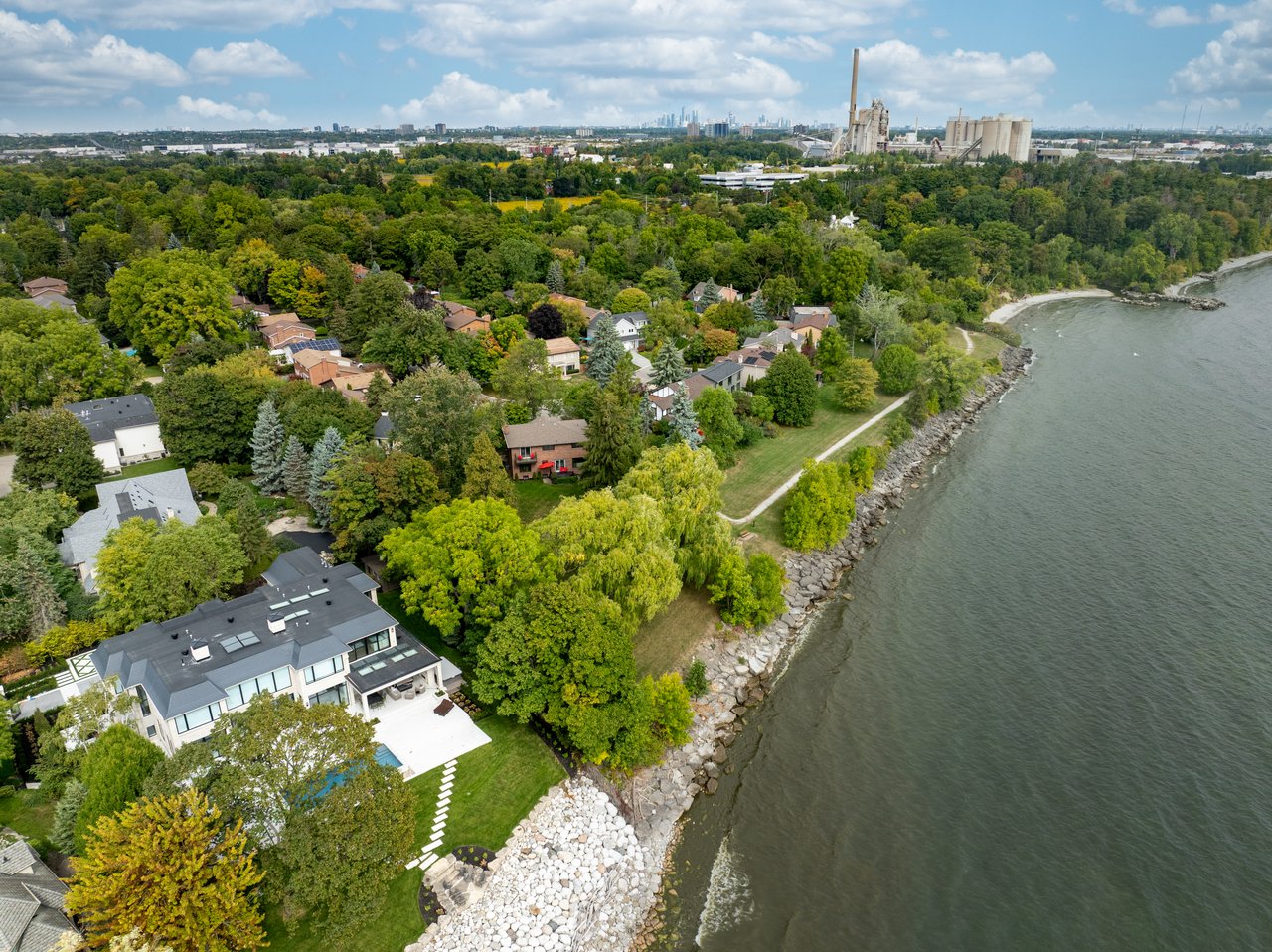 20 Arkendo Drive, Oakville
