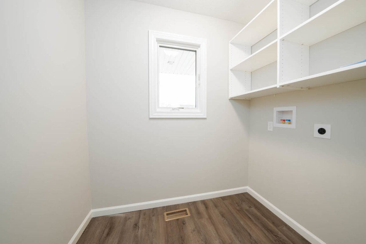 845 Sienna Ct
