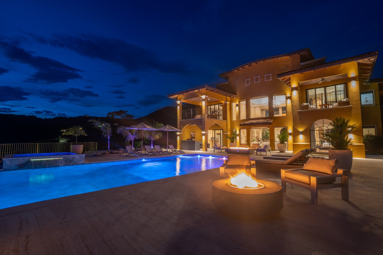 Casa Loro - Luxury Estate