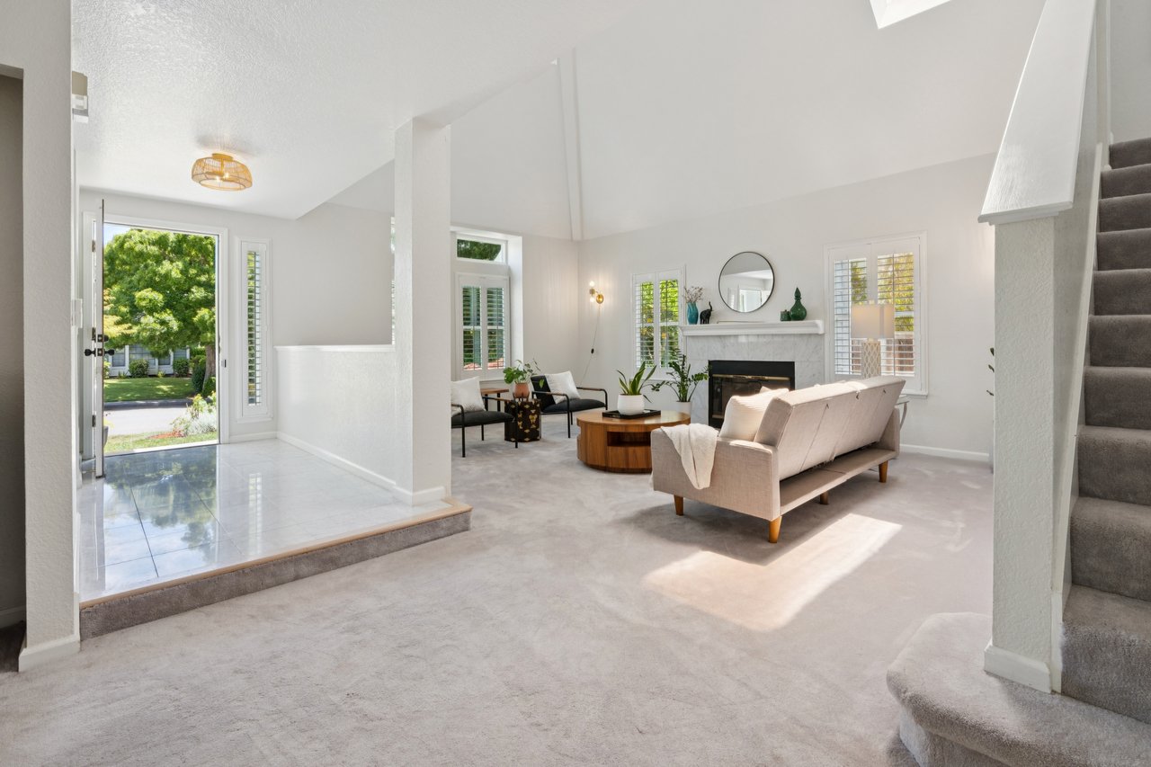 219 Butterfield Dr