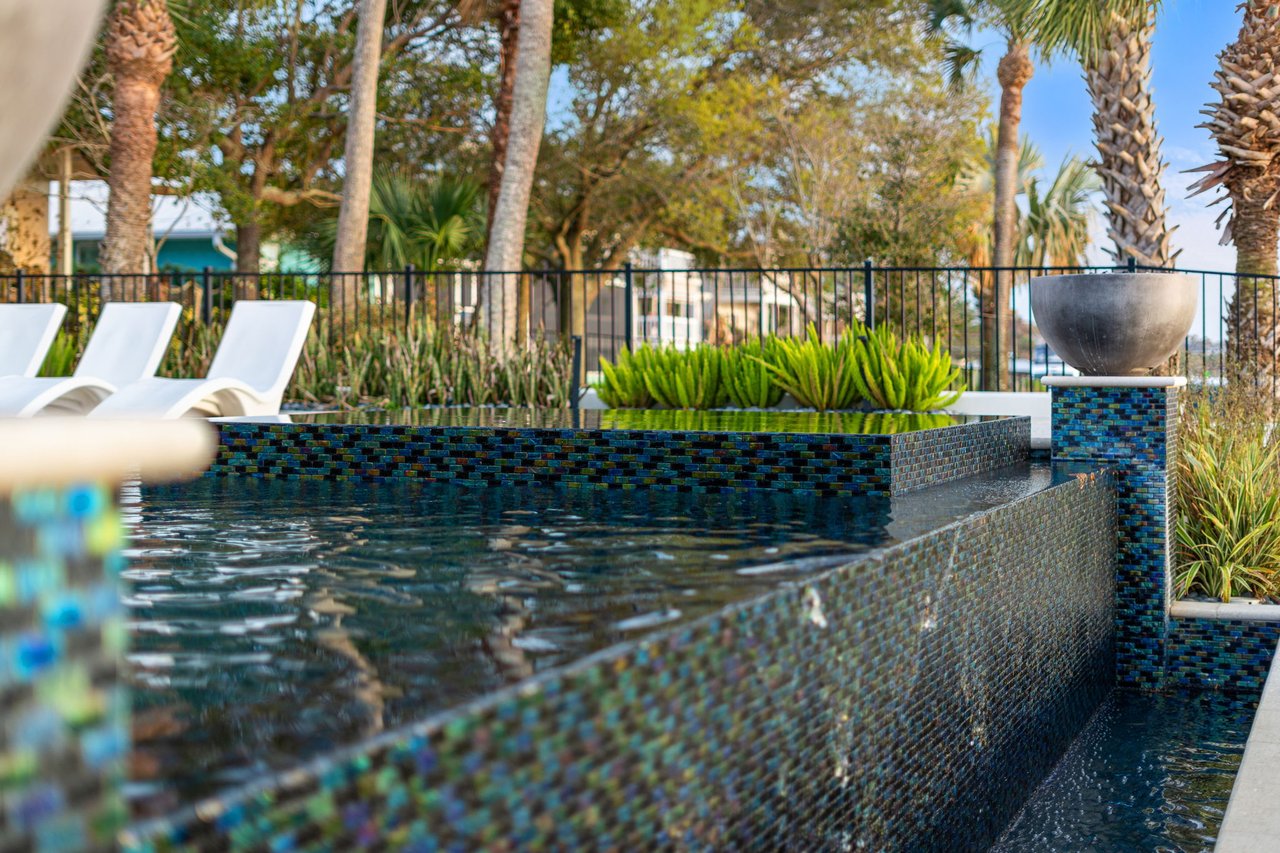 1194 N Peninsula Ave New Smyrna Beach, FL 32169