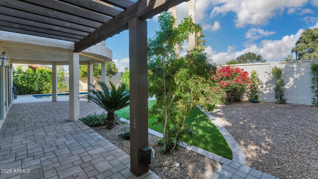 8462 E SAN BERNARDO Dr