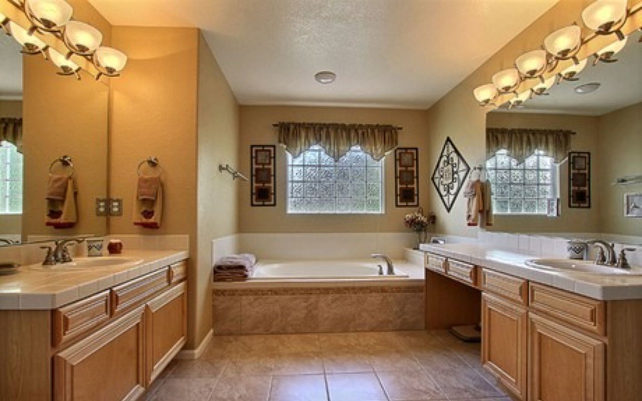 10089 Wynwood Way, Highlands Ranch, CO 80126