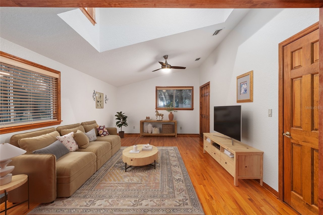 10745 SE Sunset Harbor Rd