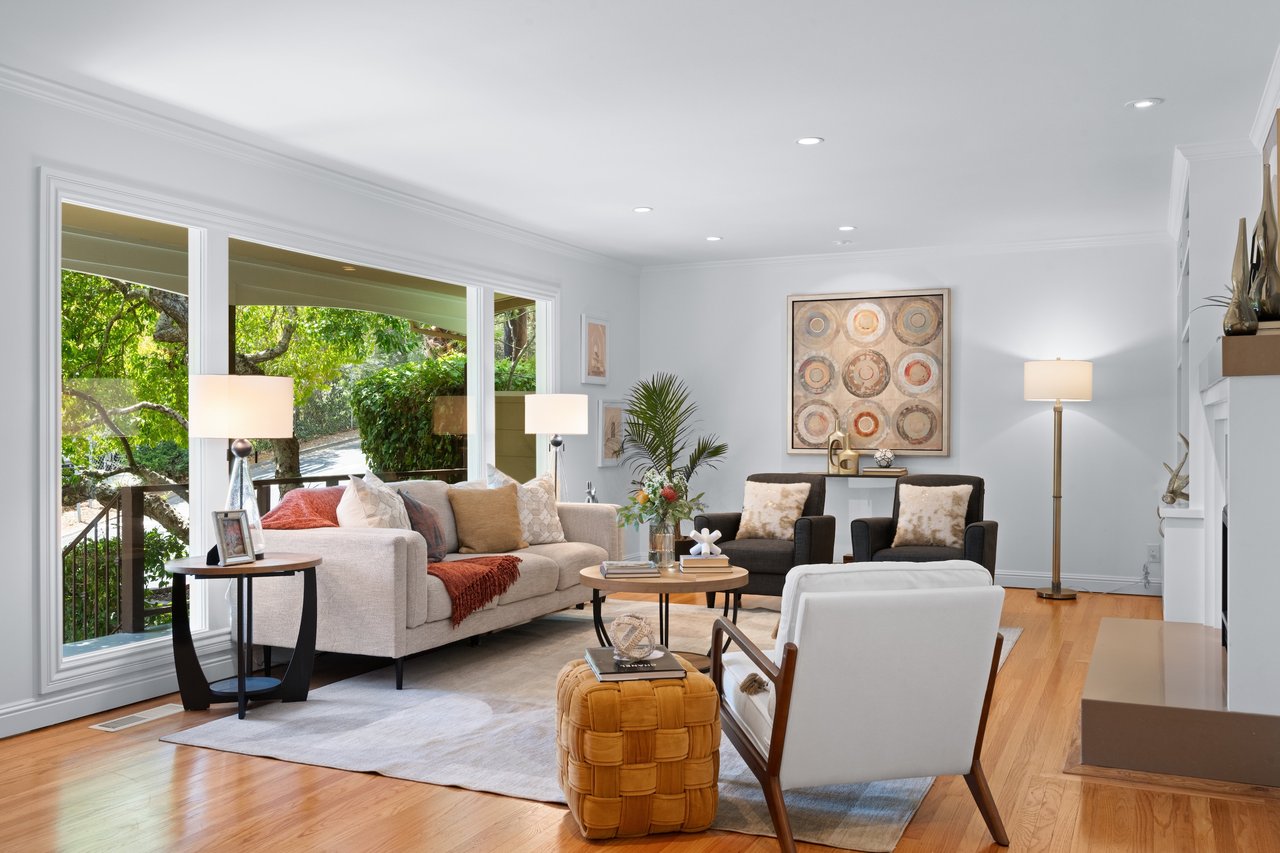 A bright, beautifully staged San Francisco living room with modern décor and natural light, prepared to impress buyers.