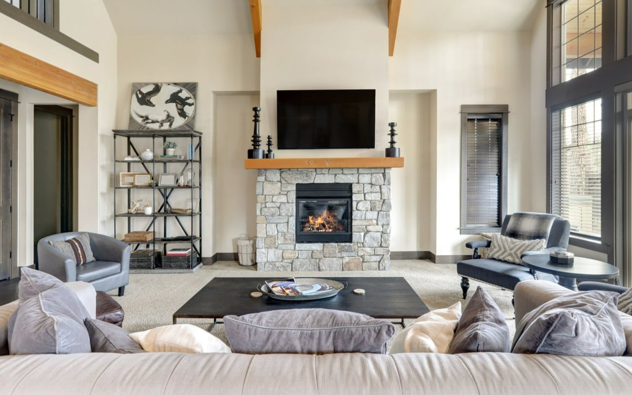 Represented Buyer: 142 Indian Creek Sold for $1.225m