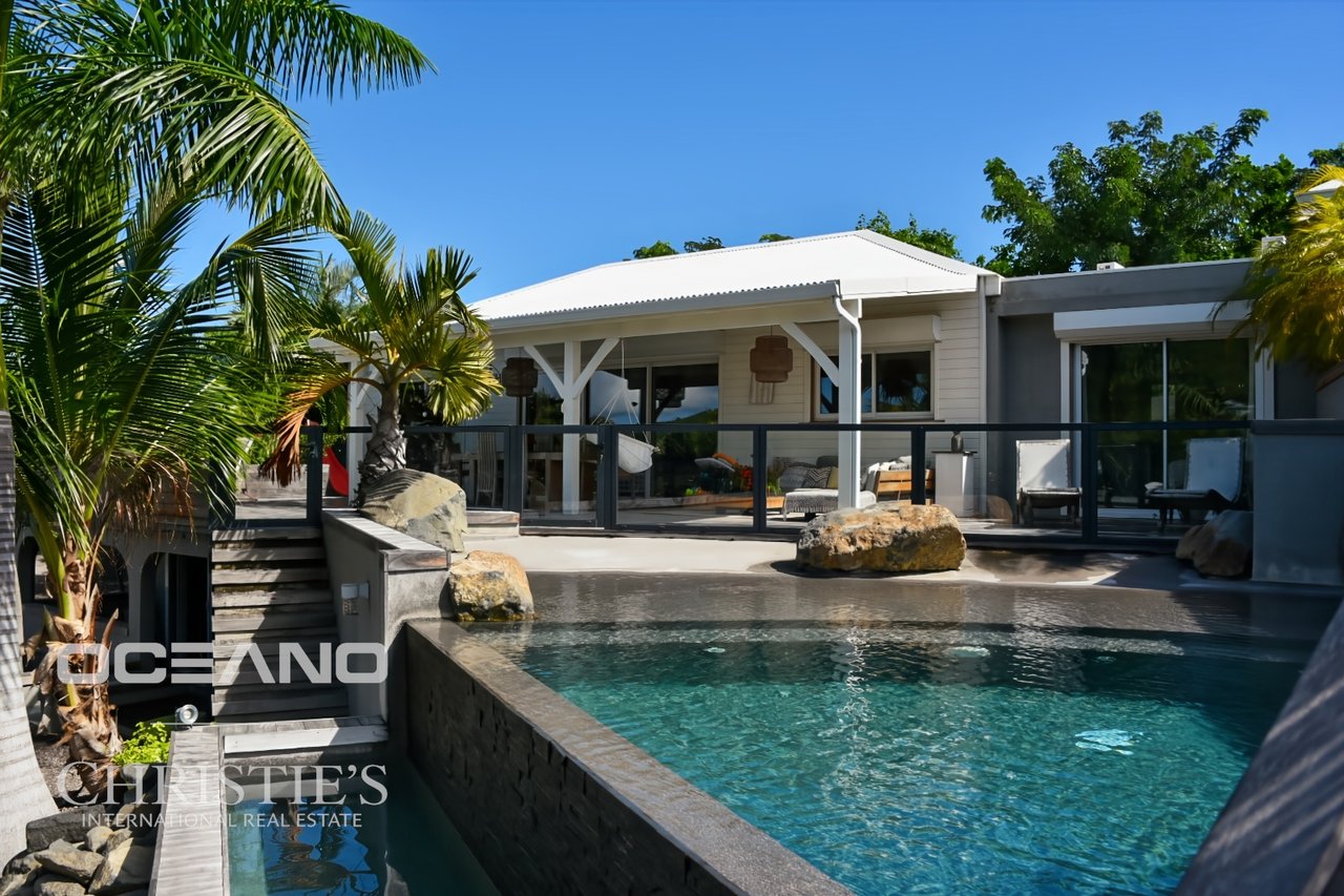 Real Estate Complex – 3 Villas + 1-Bedroom Apartment