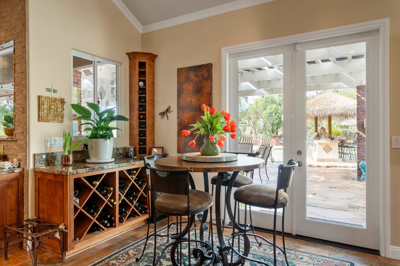 38325 Via Huerta