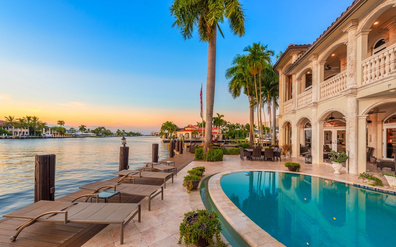 Pura Vida Condos