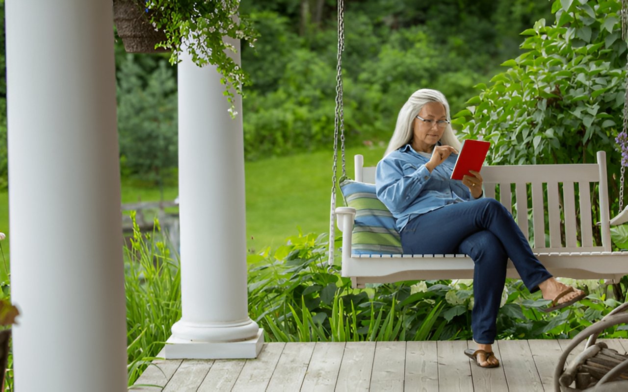 Is It Better To Buy Now or Wait for Lower Mortgage Rates? Here’s the Tradeoff