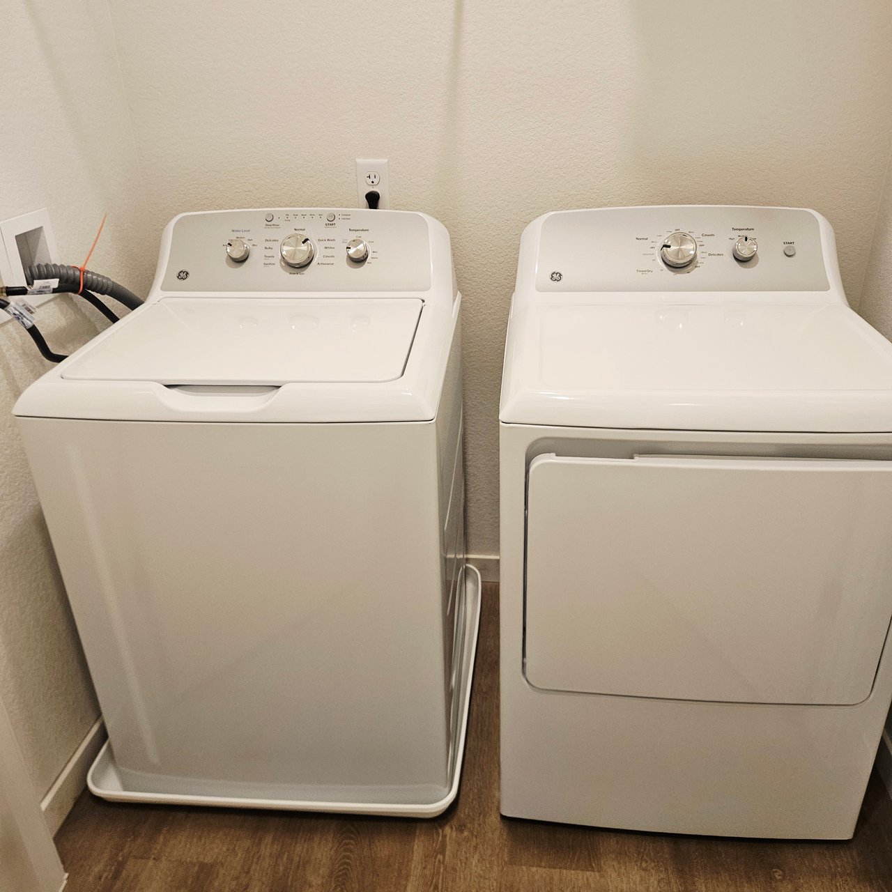 4 Bed 3 Bath with Study 2 Car Garage Townhome Arvada