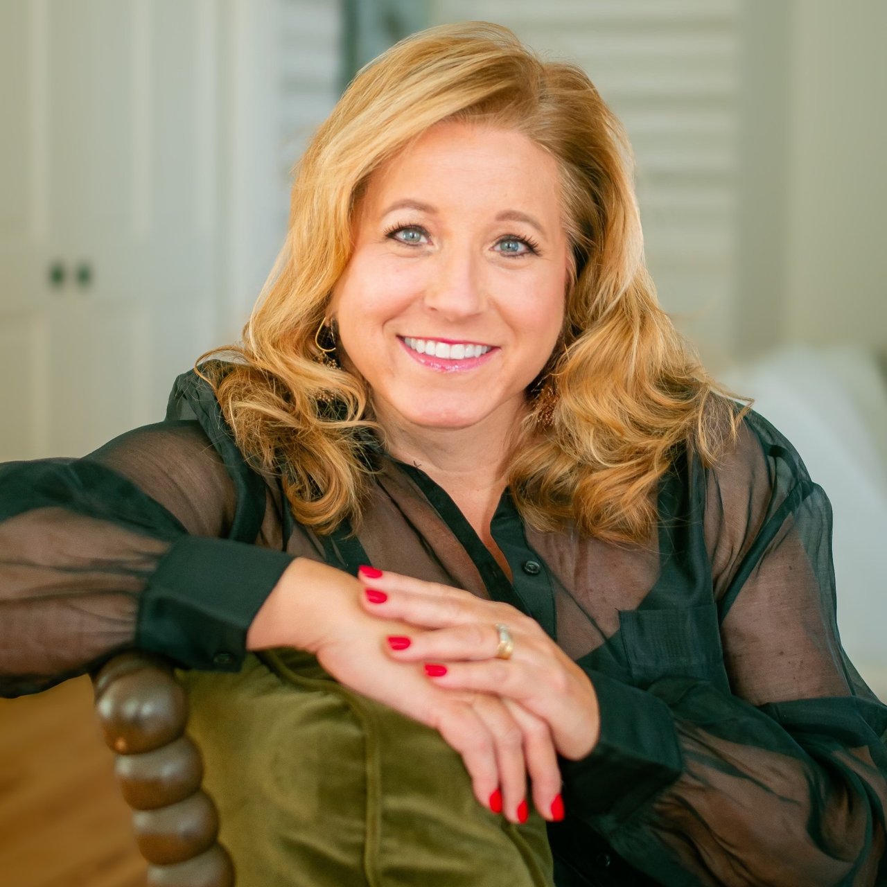 Karen Sager Hoover, AL Real Estate Agent Headshot