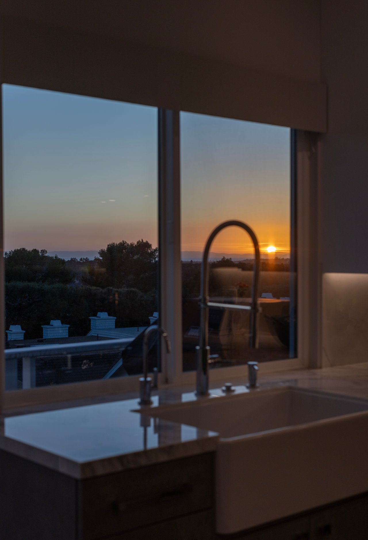 Furnished Lease in Newport Beach