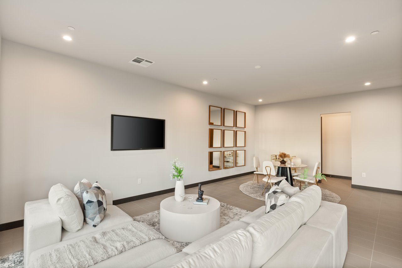 36 Rainbow Point Place