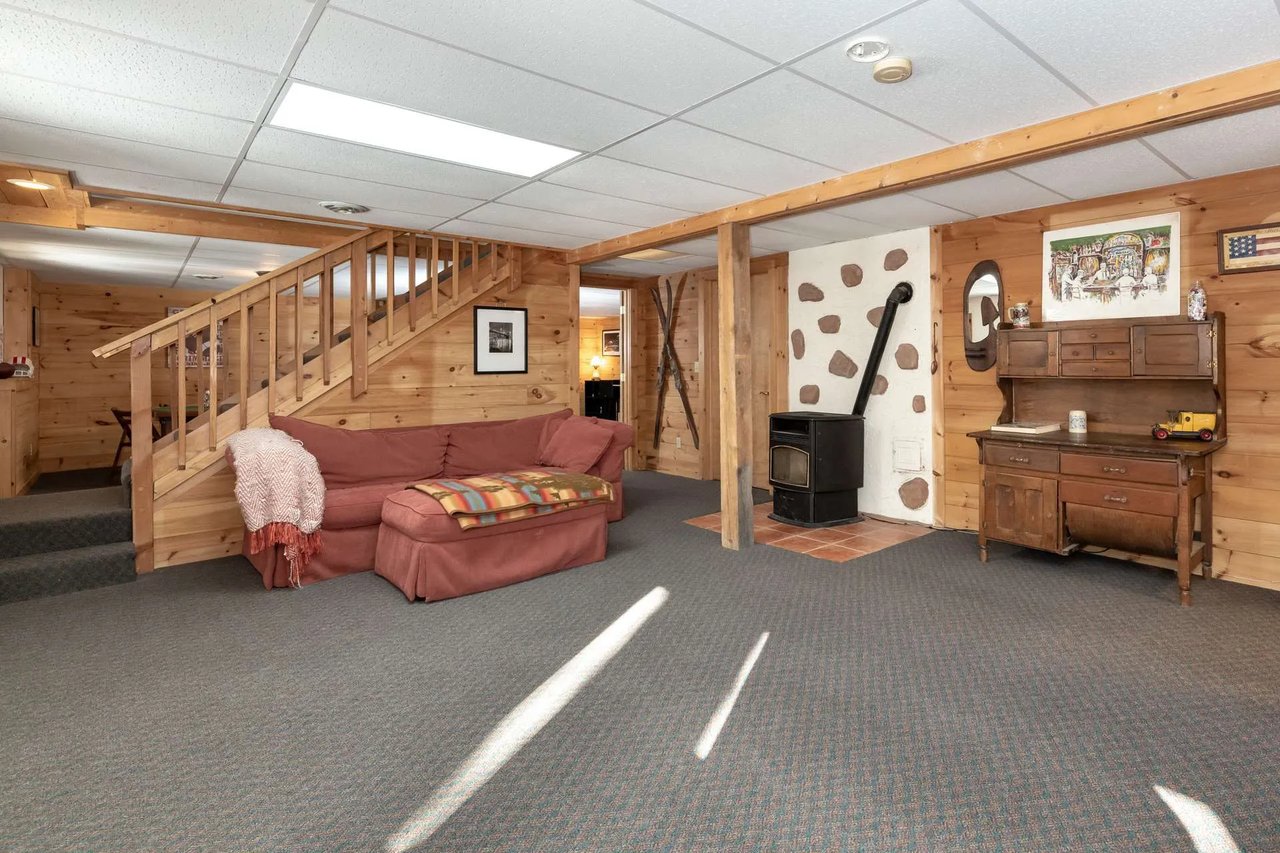 83 Mountain Vista Dr