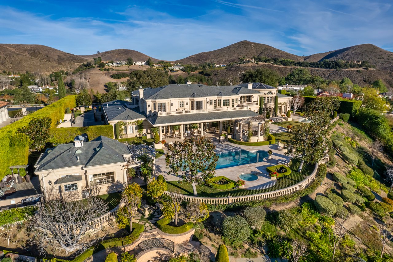 996 Vista Ridge Lane