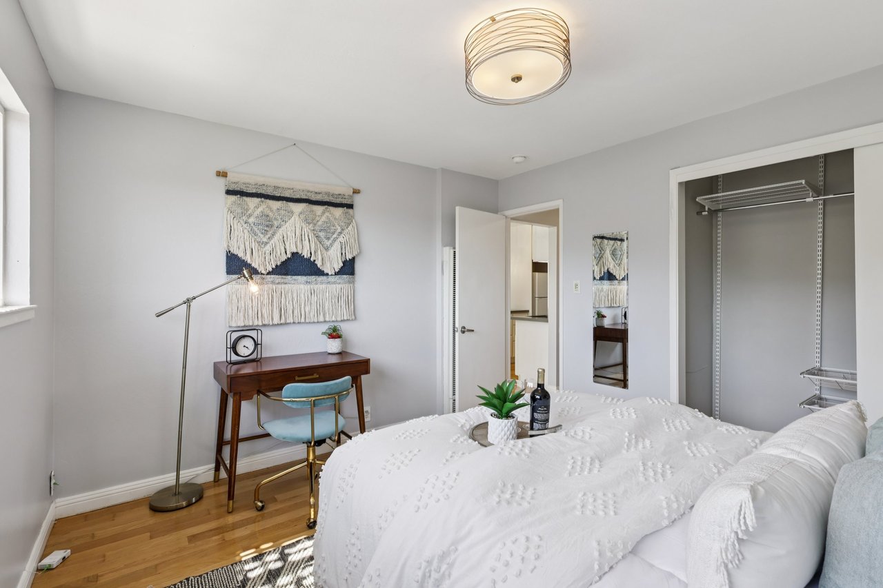 930 Elizabeth St #1