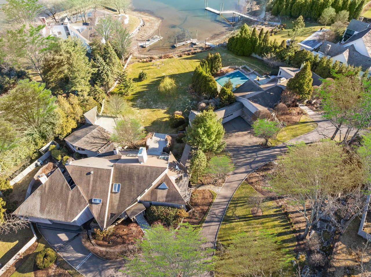 2 Judy Point Lane