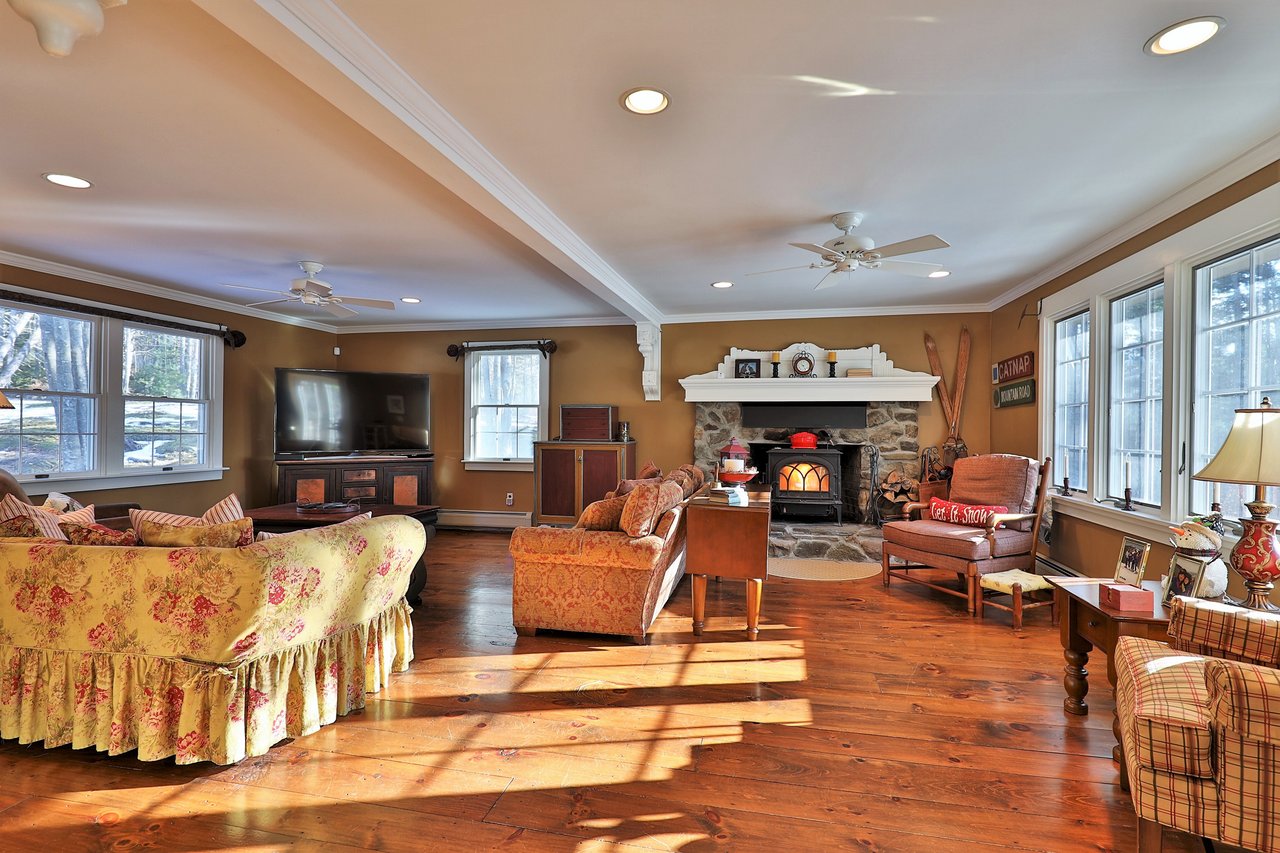 71 South Hill Crossroad