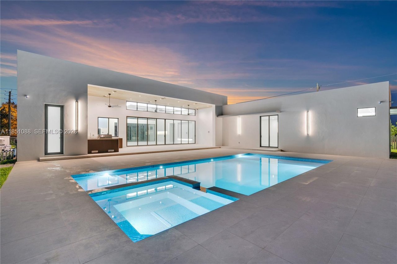 12190-nw-6-street-miami-fl-pool-home-sold