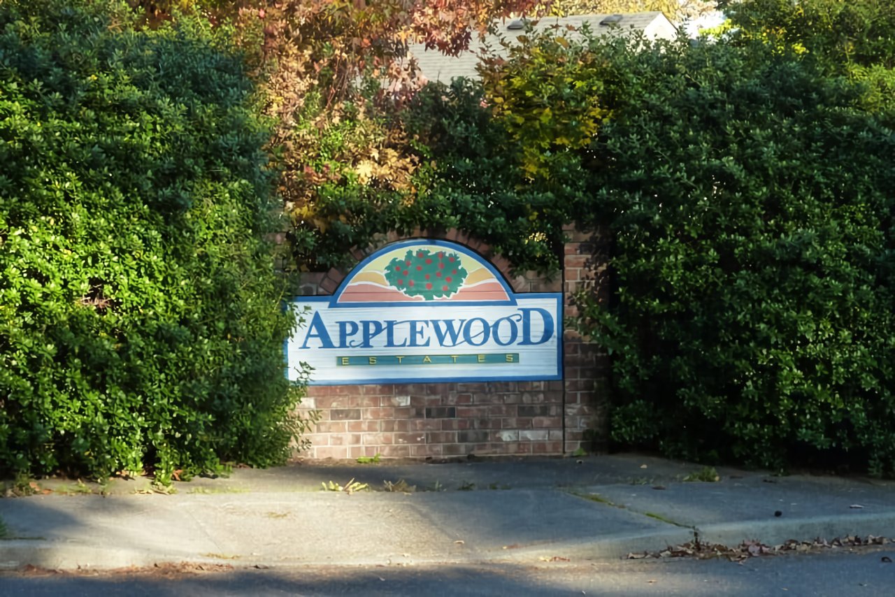 Applewood Estates