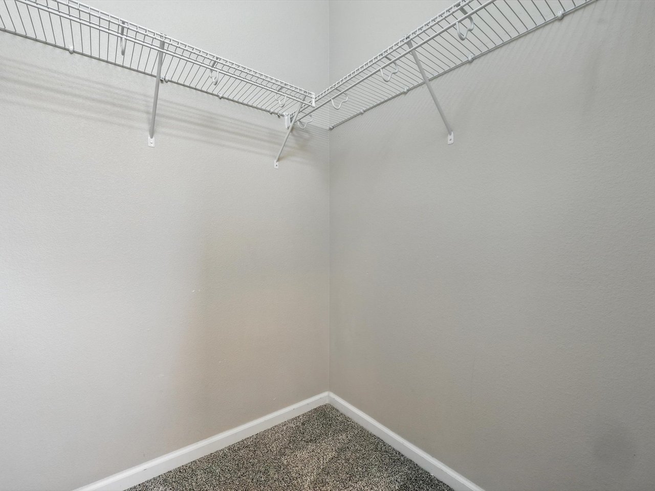 605 Cougar Bluff Point 210