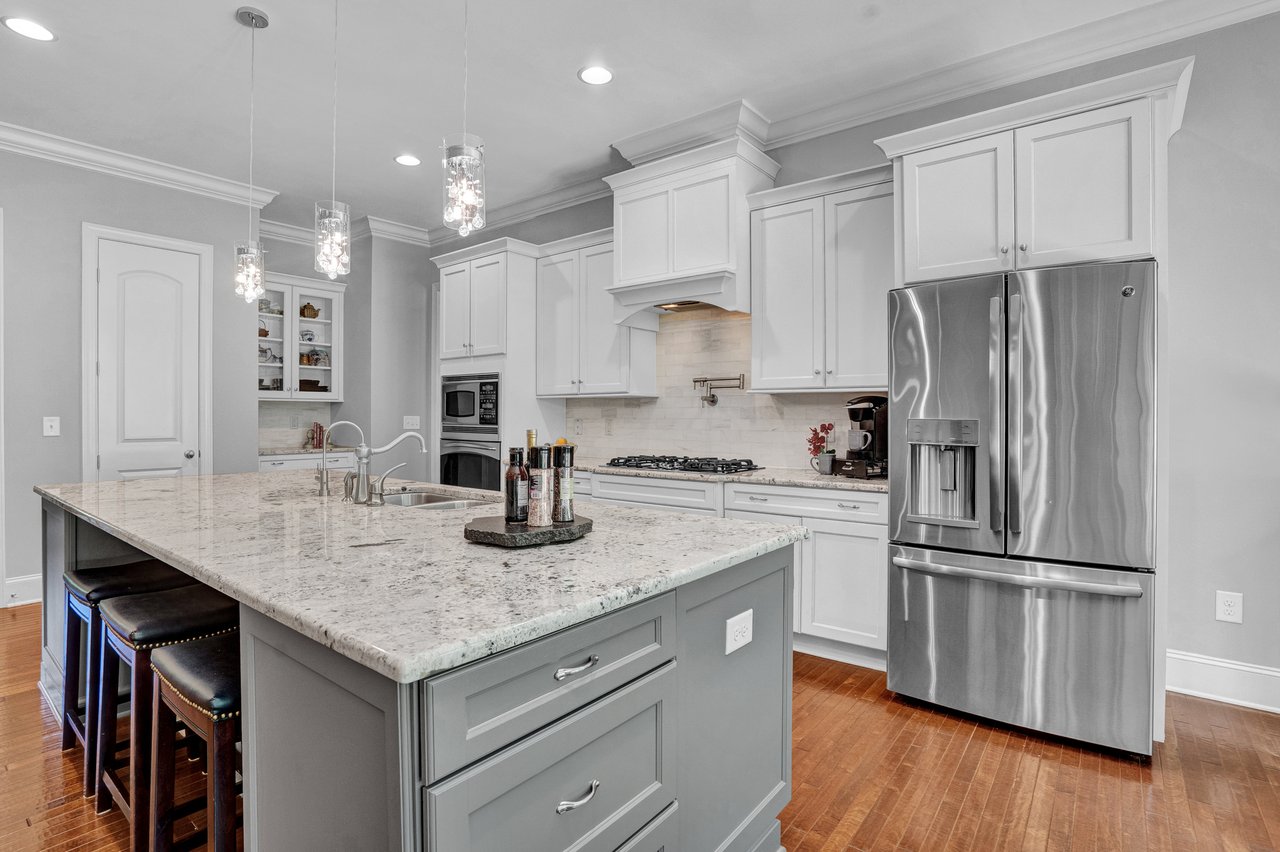 216 Colonial Ridge Drive