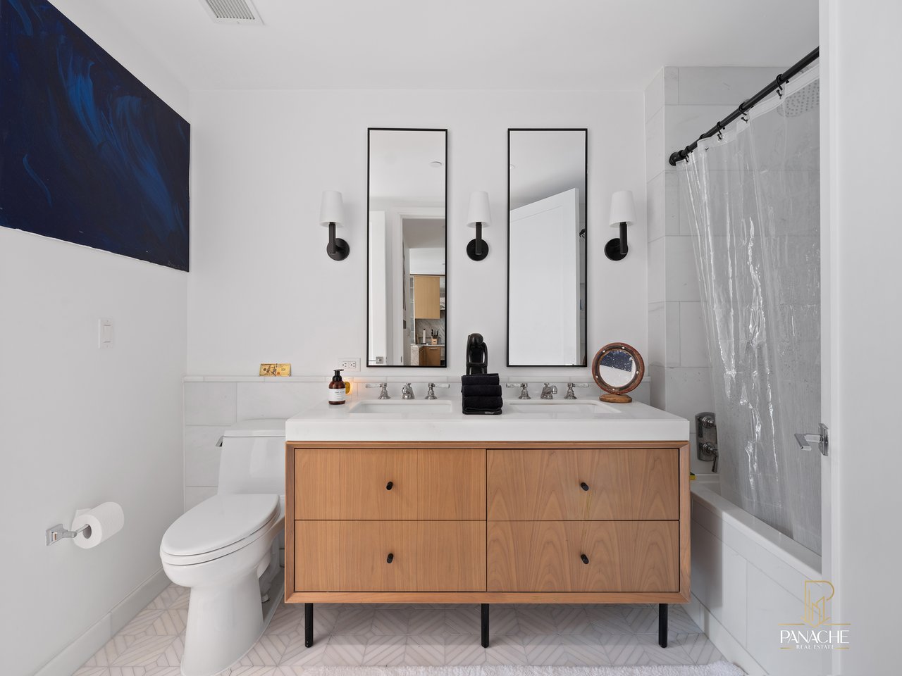 Residence 6N at 300 West