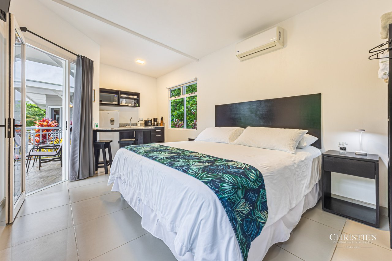 Uvita Paradise Hotel – Walk-to-Beach Boutique Hospitality Opportunity