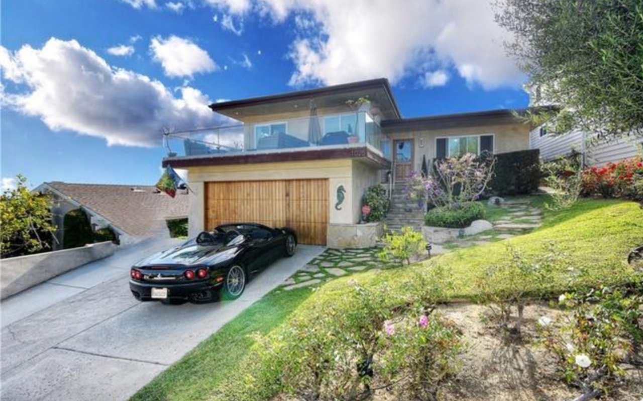 1025 Noria Street, Laguna Beach. Fantastic Location in Arch Beach Heights