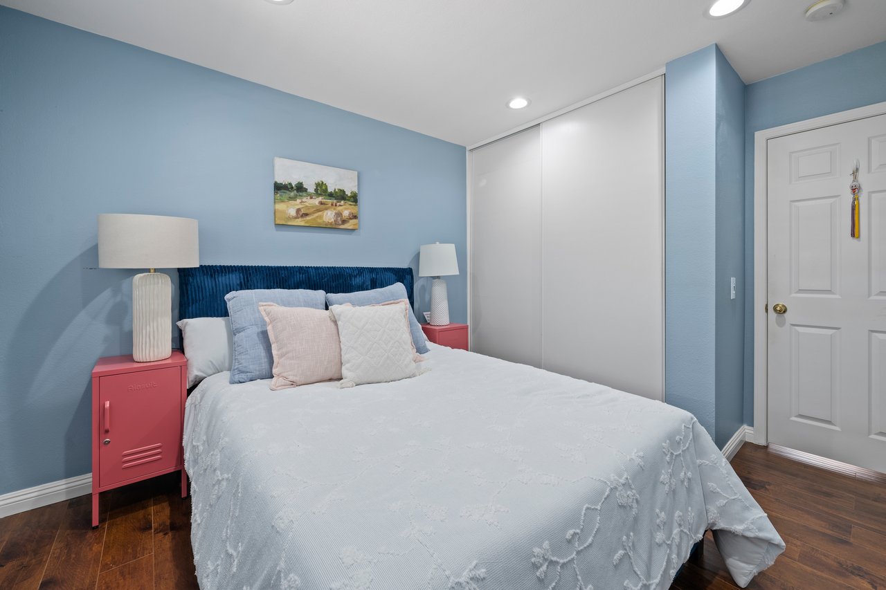 11344 Sunrise Court
