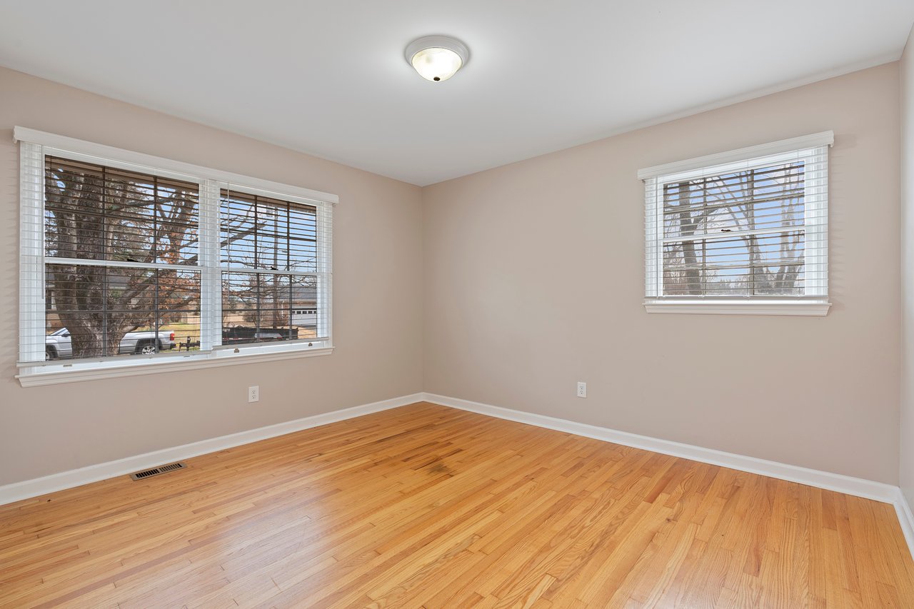 Beautiful Home with Updated Kitchen Near Downtown Huntsville!