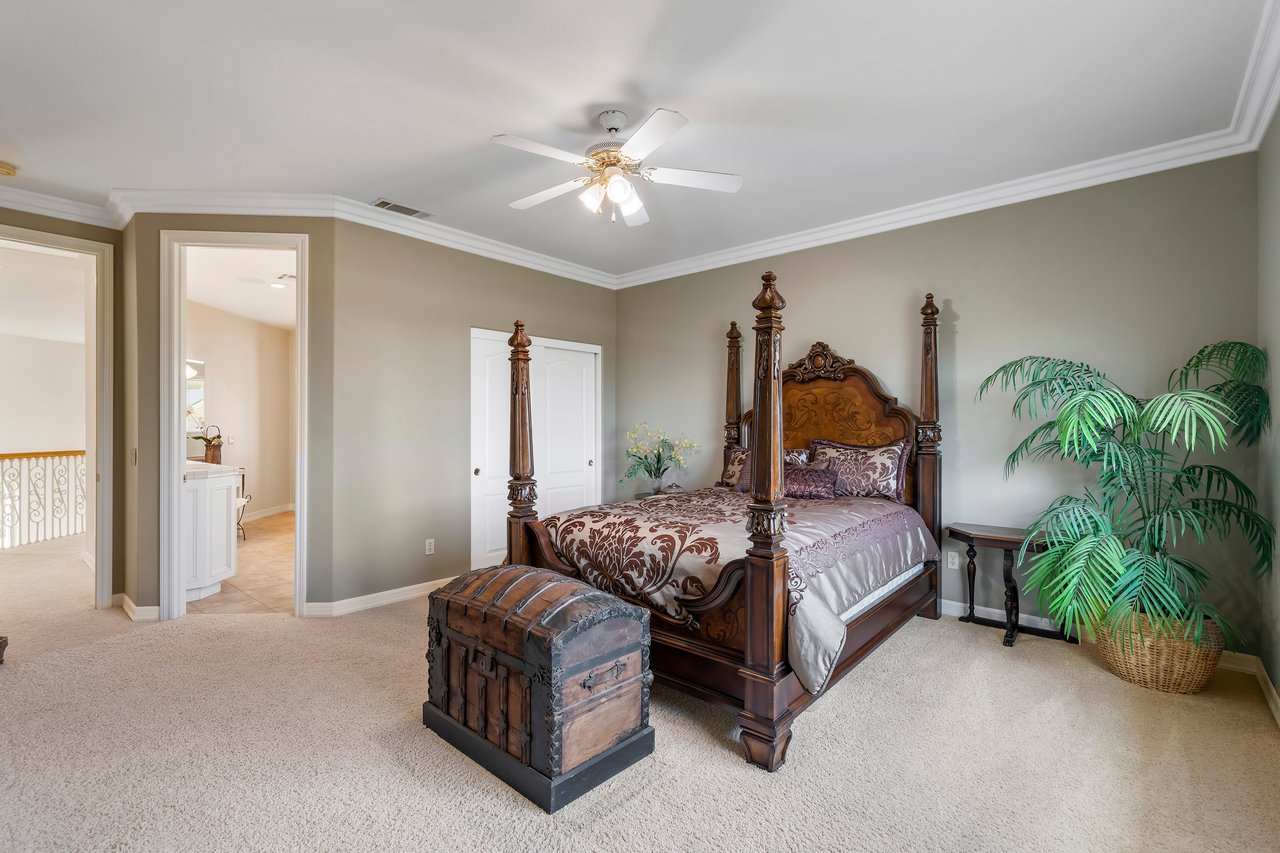21100 Paseo Montana