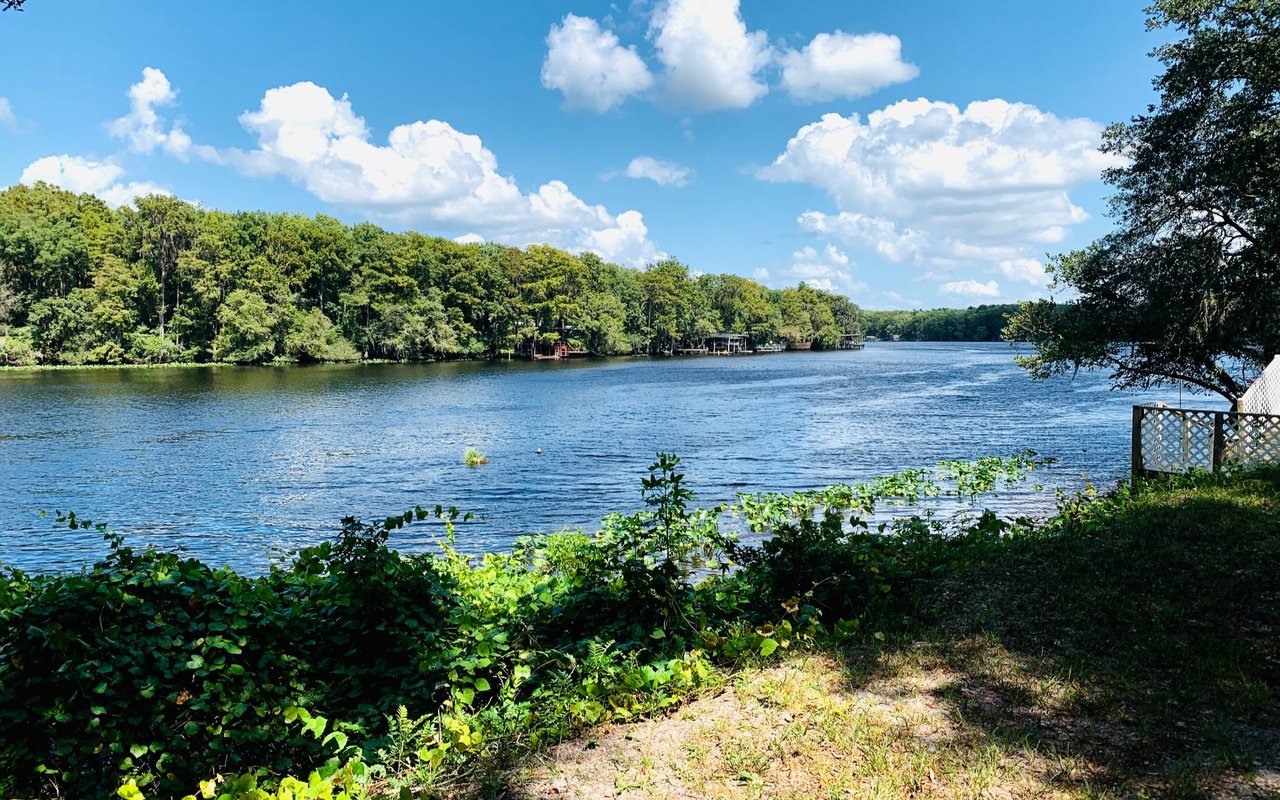 Lake Weir