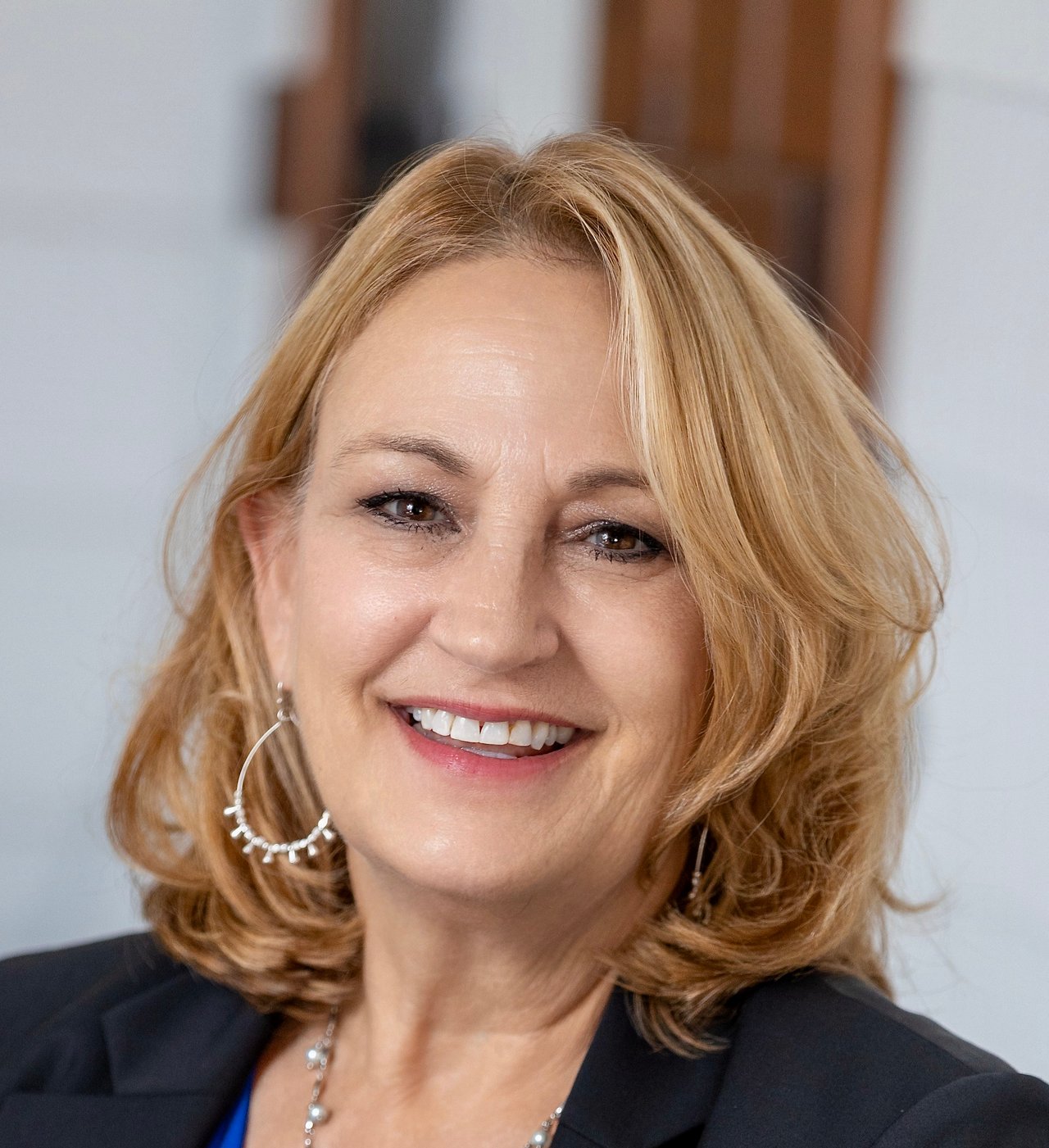 Pamela Bills Alpharetta, GA Real Estate Agent Headshot