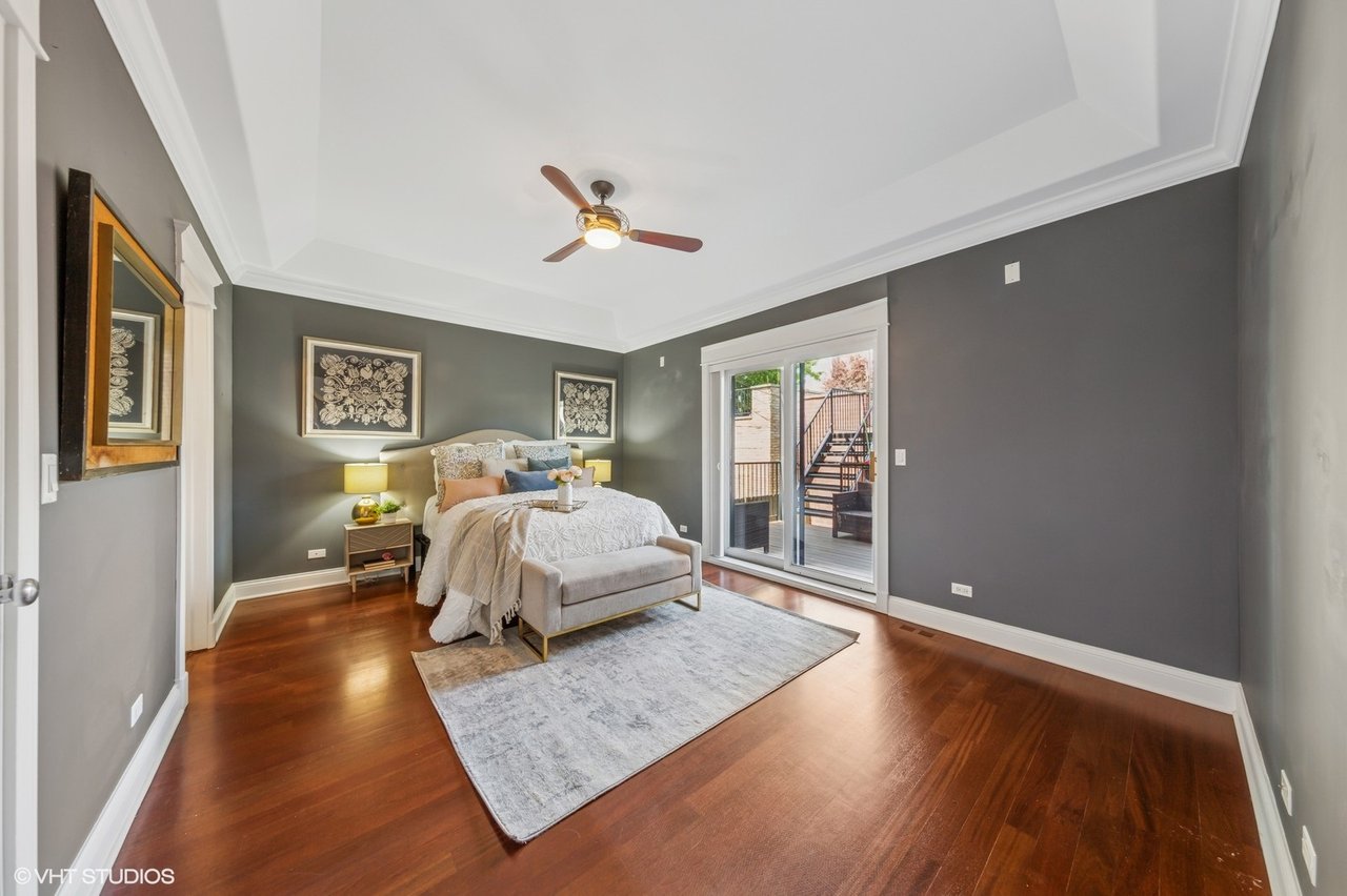 1244 W Cornelia Unit 1 