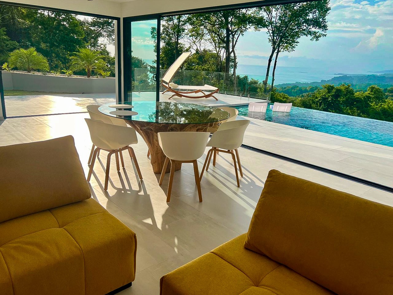 Luxury 4-Bed Home with Ocean & Jungle Views in Ojochal