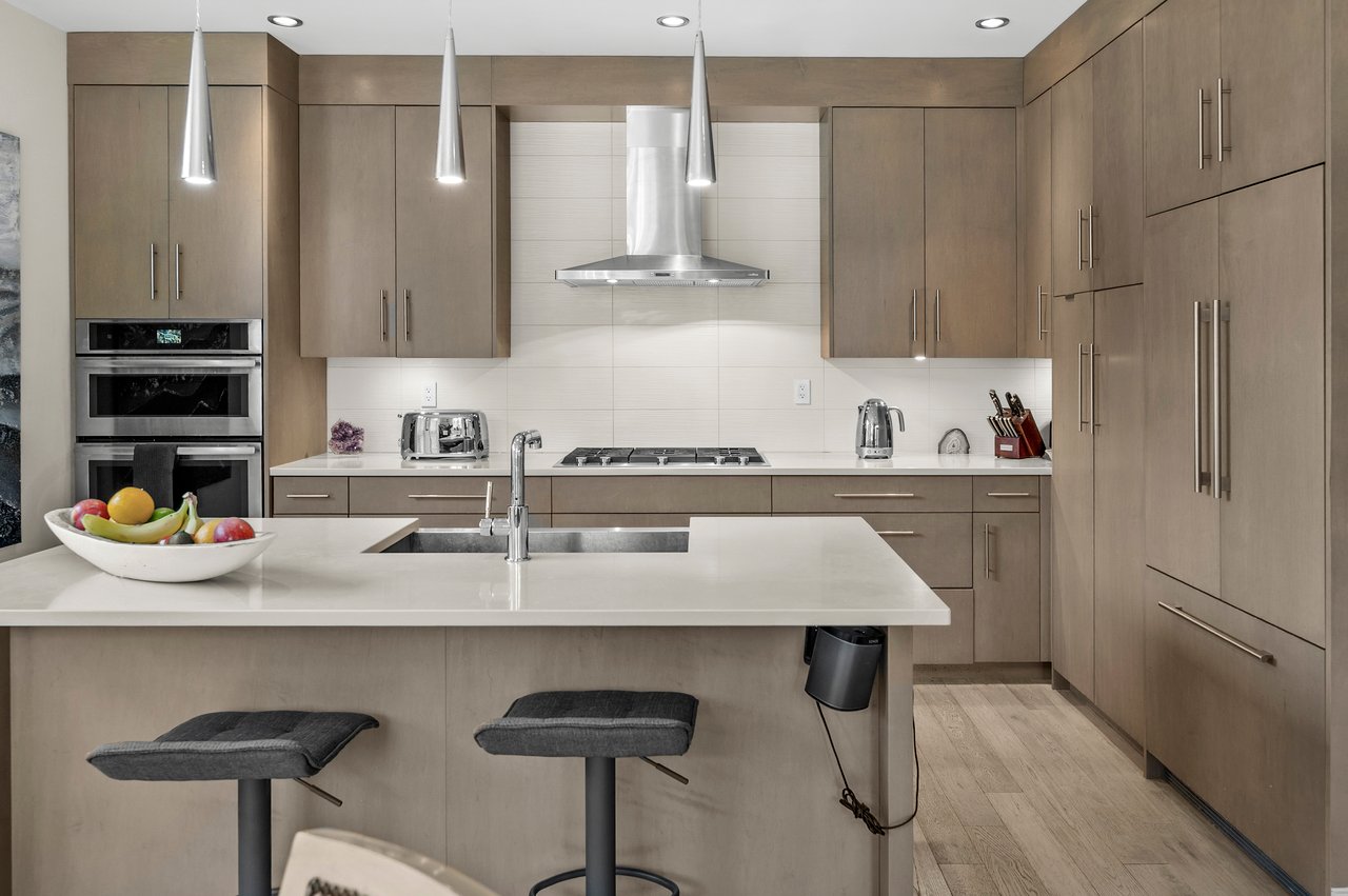 101A Stewart Creek Rise Unit: 101
