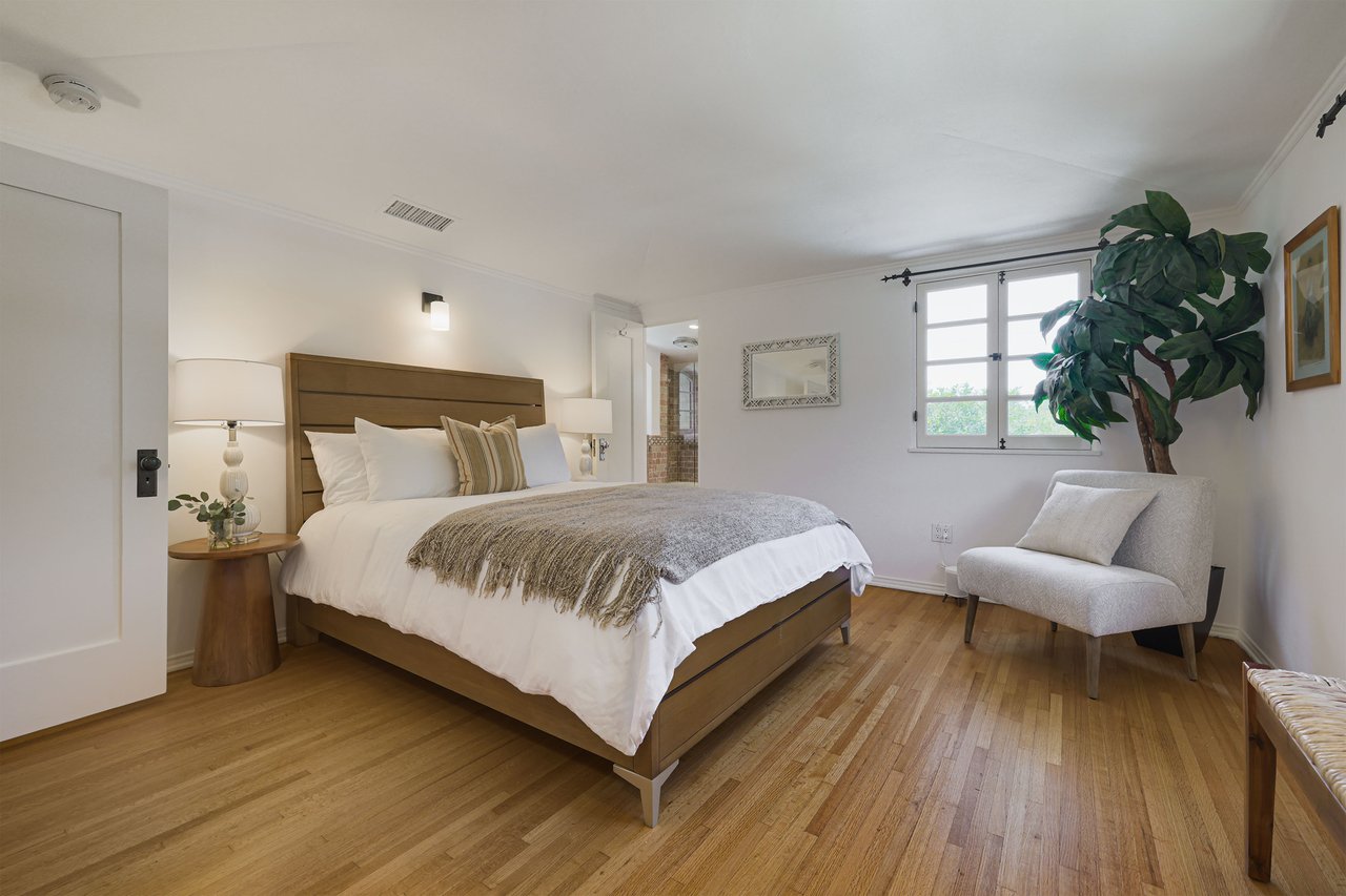 516 E Stocker Street