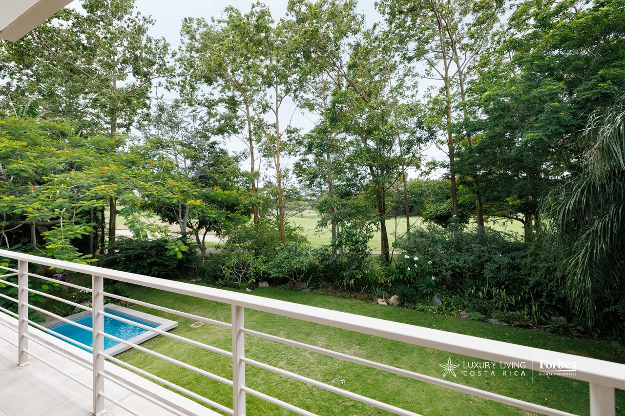 21465 - Modern 6 bedroom house with pool, garden and terrace front golf course