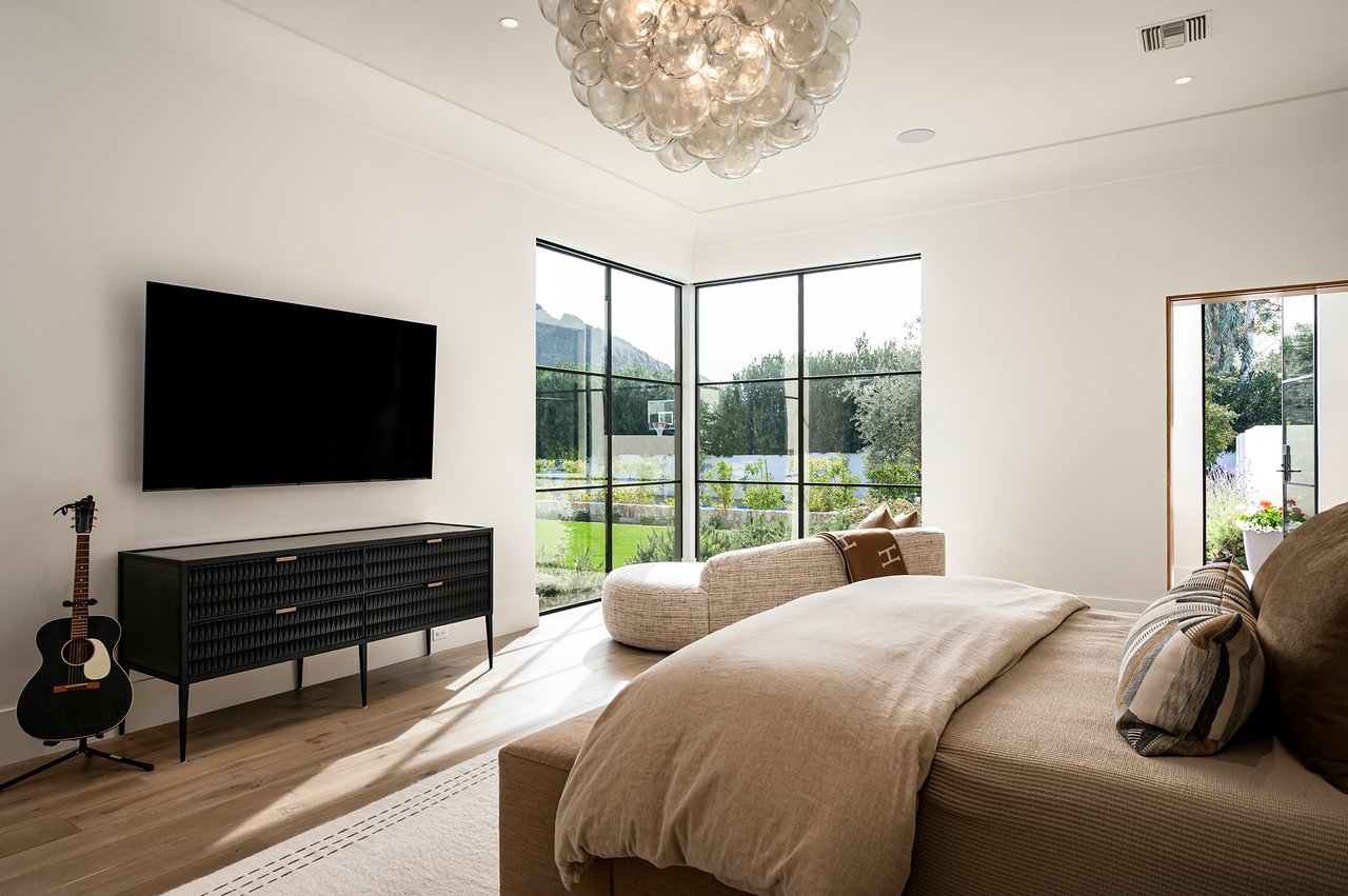 5029 E DESERT PARK Lane