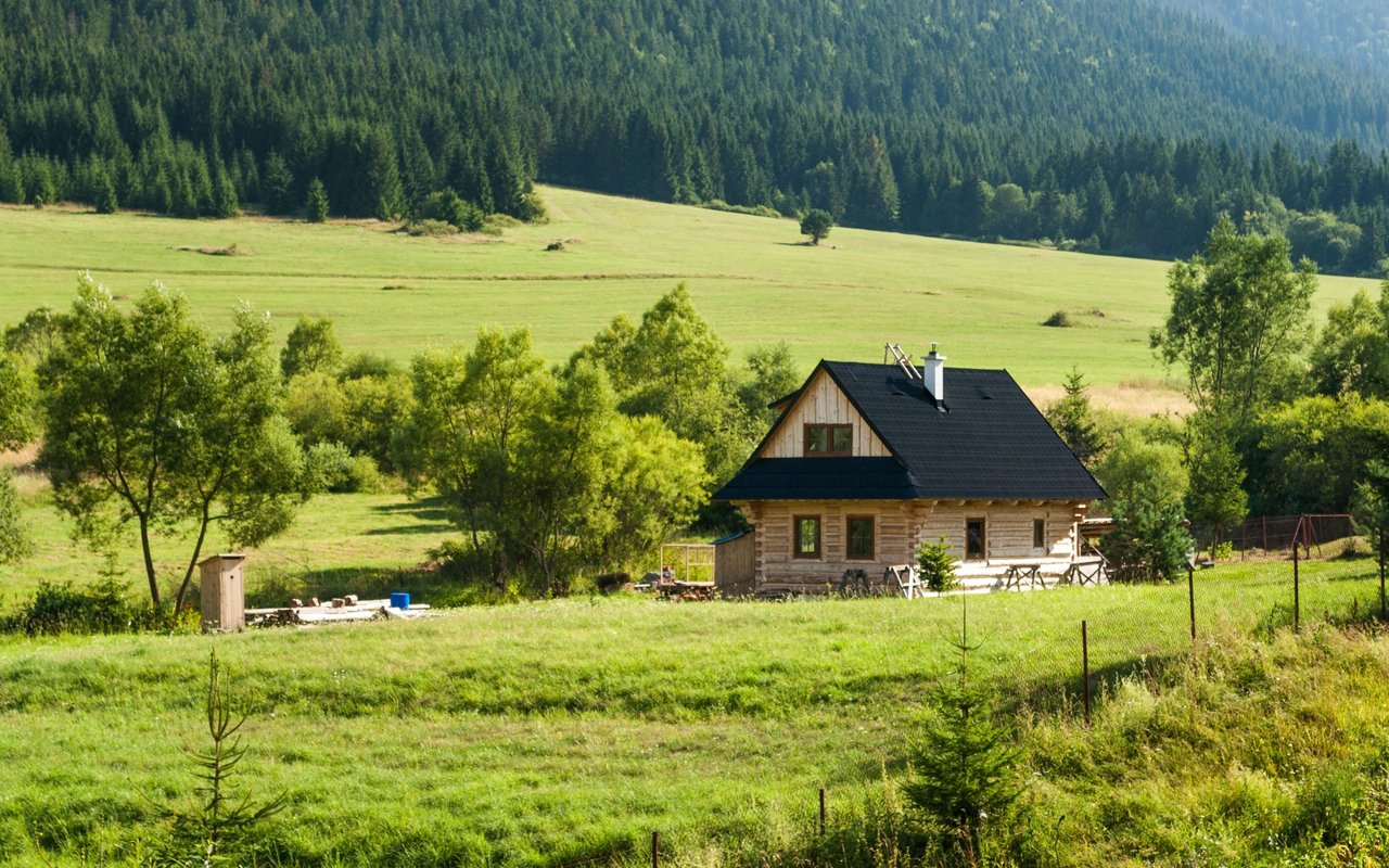 Top Things You Should Do Before Buying a Rural Home