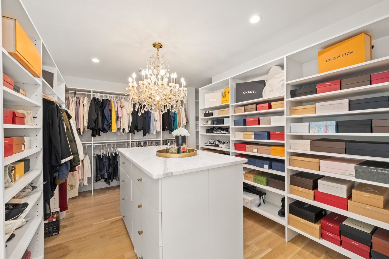Just Listed: Designer 6BR Home in Coveted Hartshorn Section of Short Hills