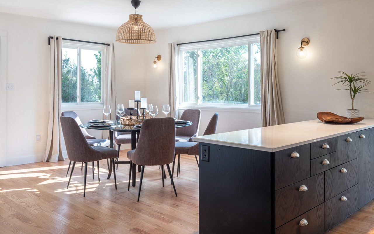 10394 Macedonia Street