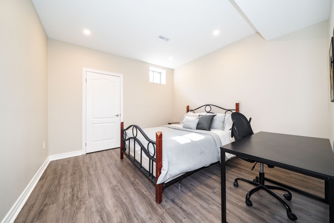130 Drizzel Crescent