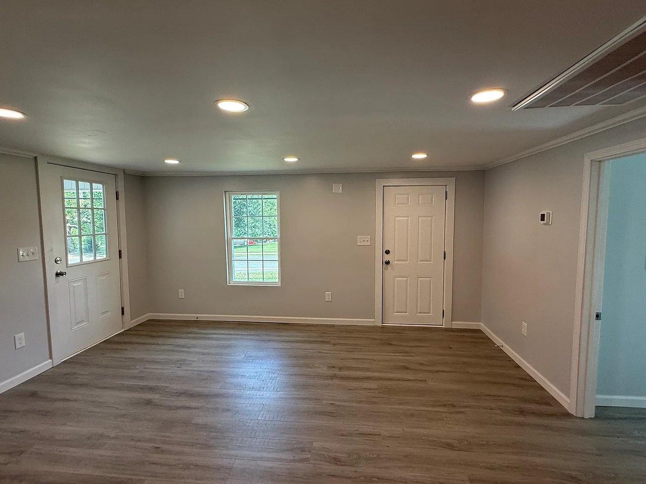 84 N Main St. Inman SC 29349