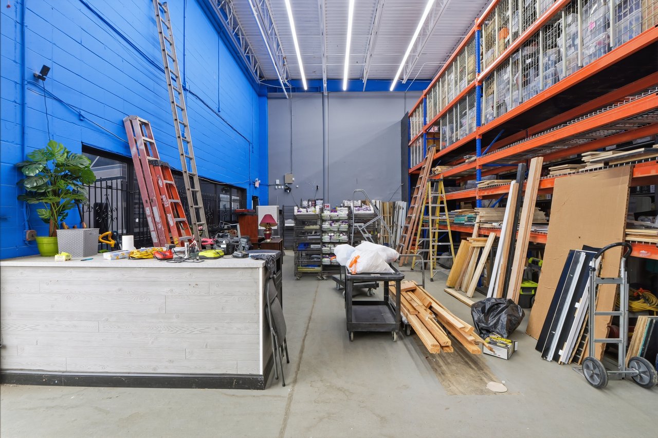 Cannabis-Approved Industrial Opportunity | 10,000 SF