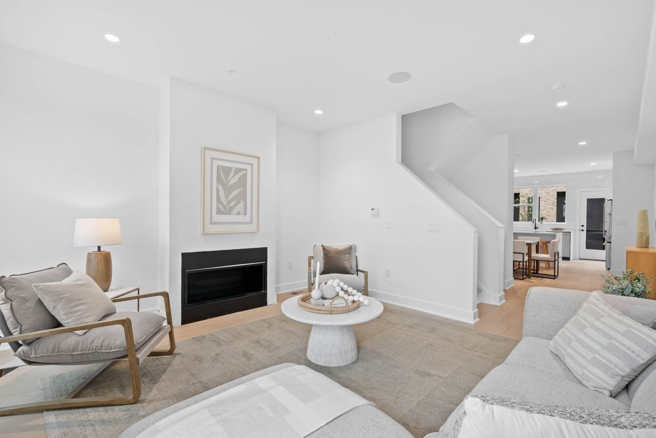 654 Fairmount Ave, Philadelphia, PA 19123