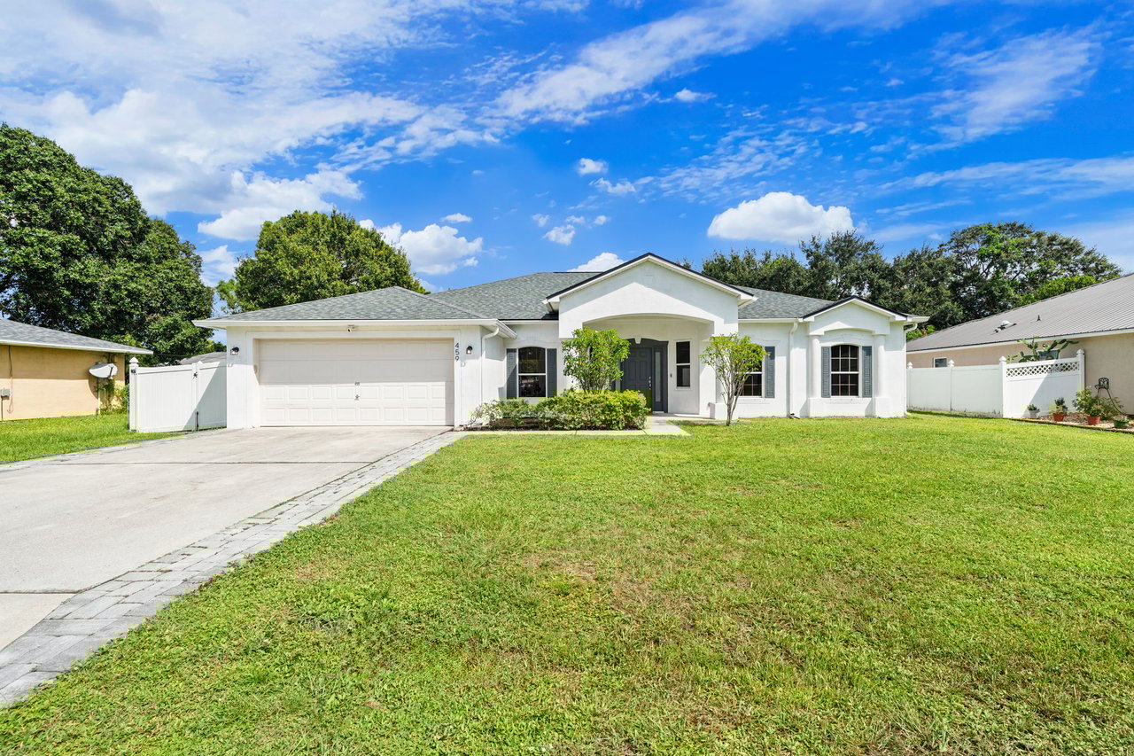 459 Calamondin Avenue NW