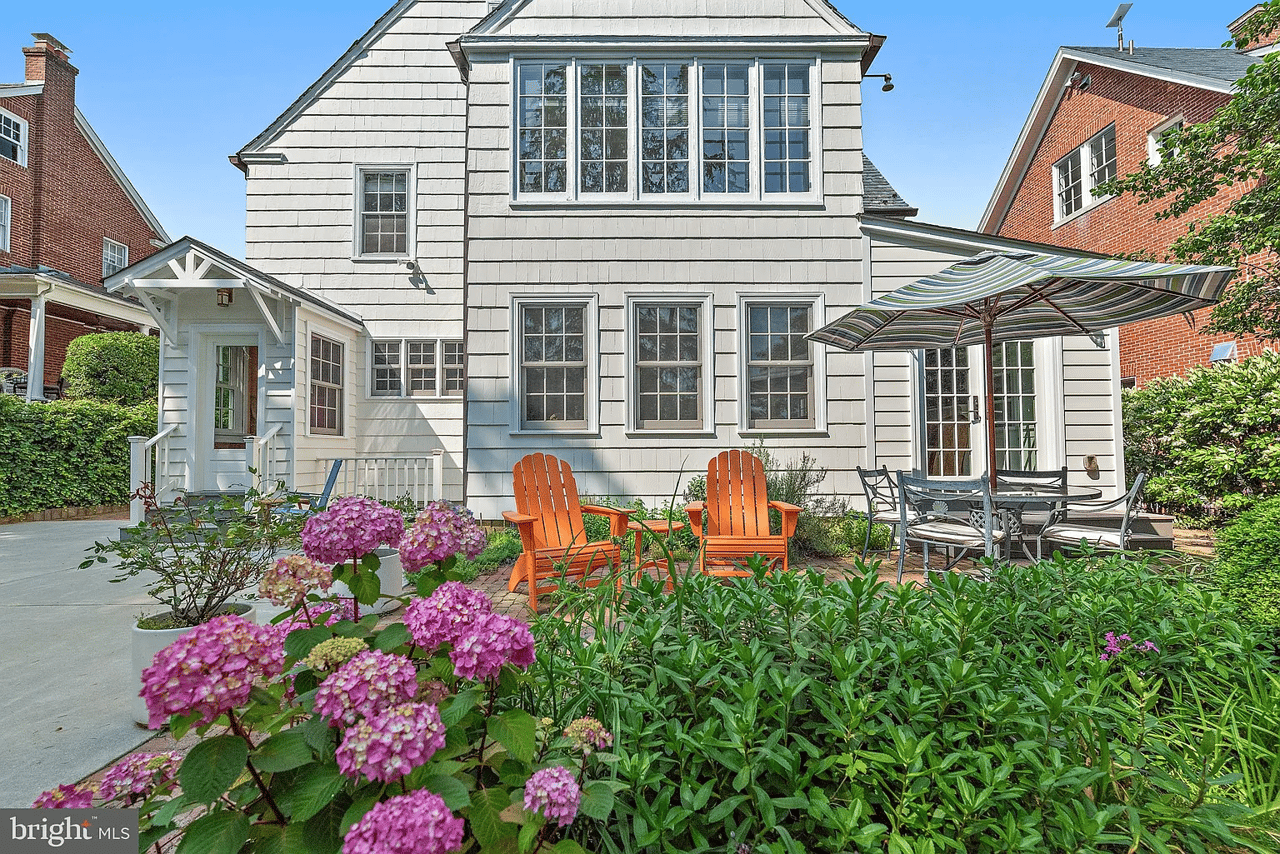 11 Southgate Ave